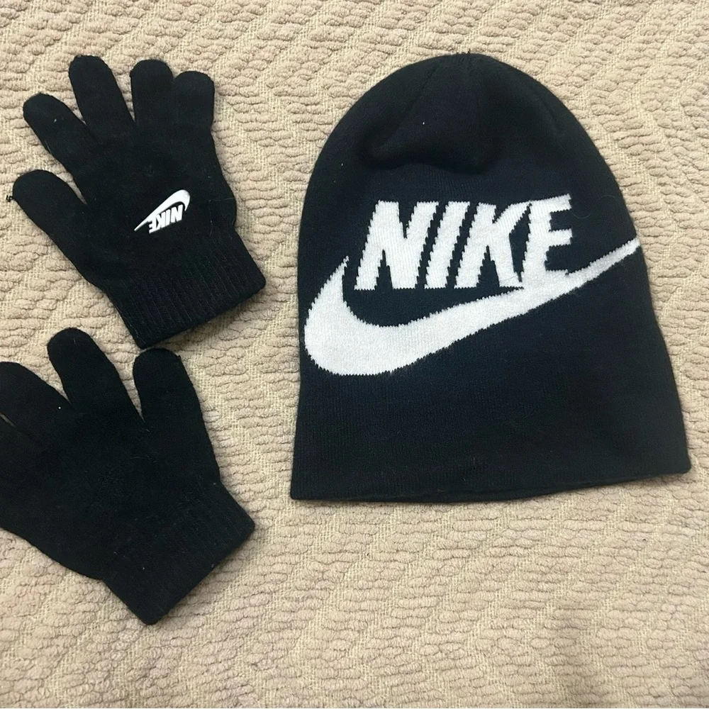 Nike Black and White Winter Set